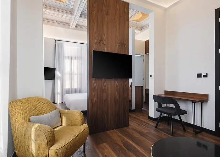 Bouquet Luxury Rooms